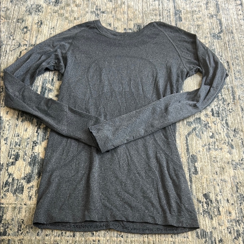 lululemon swiftly tech Gray Long Sleeve